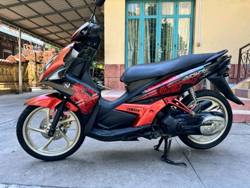 ខ្ញុំបាទត្រូវការលក់ម៉ូតូ Yamaha nauvo អត់ពន្ធ