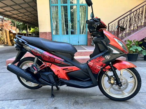ខ្ញុំបាទត្រូវការលក់ម៉ូតូ Yamaha nauvo អត់ពន្ធ