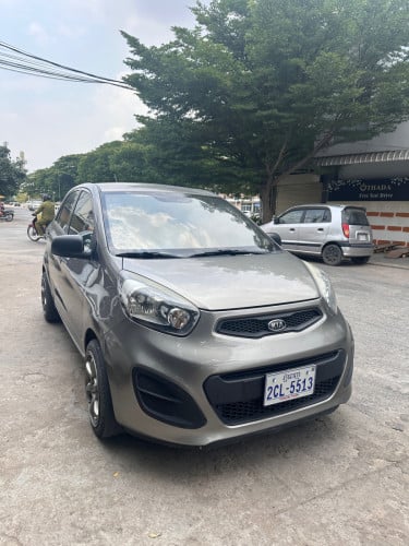 012 ម្ចាស់ដេីម​ ស្អាតមិ​នបុកប៉ះ