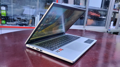 Acer Aspire 3-A315 / CPU RYZEN 5 7520U / Screen 15.6" នៅស្អាត