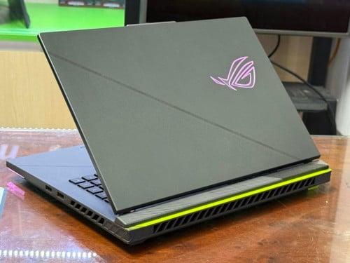 ASUS ROG STRIX G16 ស្ពិច Core i9-14900HX / Ram 16GB / 1TB / RTX 4060 8GB