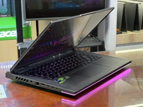 ASUS ROG STRIX G16 ស្ពិច Core i9-14900HX / Ram 16GB / 1TB / RTX 4060 8GB
