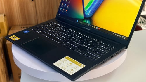 Asus vivobook Go E1504 (1ទឹកស្អាត 98%)🥰🥰