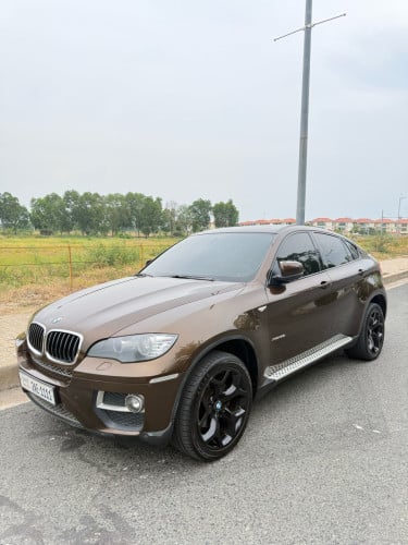 BMW X6 2013 color chocolate
