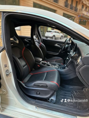 CLA45 AMG Recaro Seat