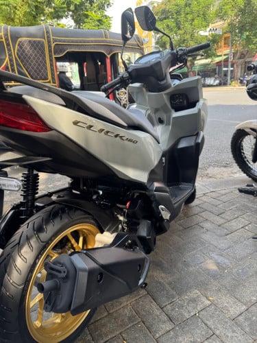 Click 024 160cc NCX ពណ៍សុីម៉ង់ ខ្ចីខ្លាំង