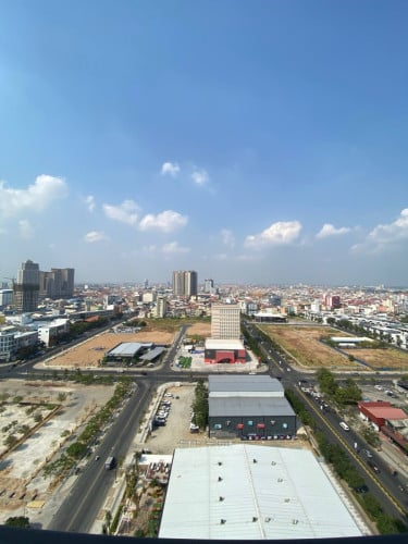 CONDO FOR RENT📍Beoung Kok (City View)