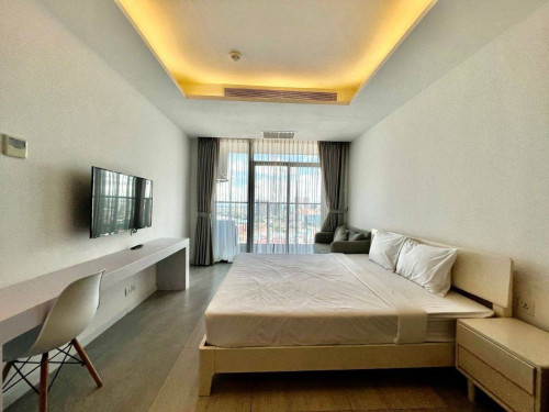 CONDO FOR RENT 📍Near Aeon Mall 1 (The Penthouse)