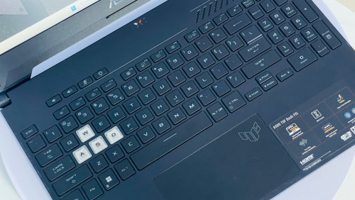 Gaming Asus Dash😍 1ទឹកស្អាត​ តម្លៃ​ពិសេស​💖✔️👉អាចរកបាននៅ 365 Computer 🖥️