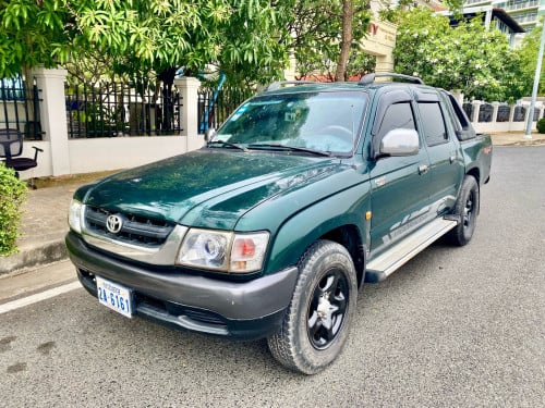 Hilux Tiger 2003 លេខដៃប៉ុង1 នៅសនុំអេមណាស់