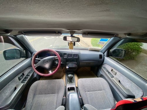Hilux Tiger 2003 លេខដៃប៉ុង1 នៅសនុំអេមណាស់