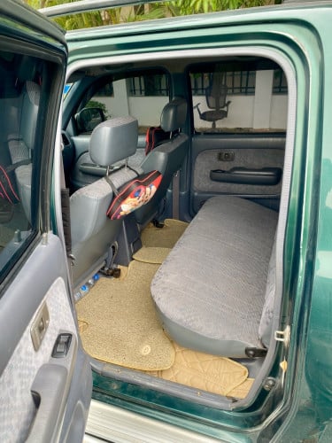 Hilux Tiger 2003 លេខដៃប៉ុង1 នៅសនុំអេមណាស់