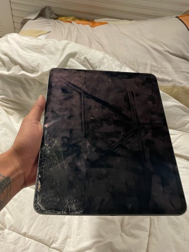 iPad Pro m4 512g 13inch បែកអេក្រង់