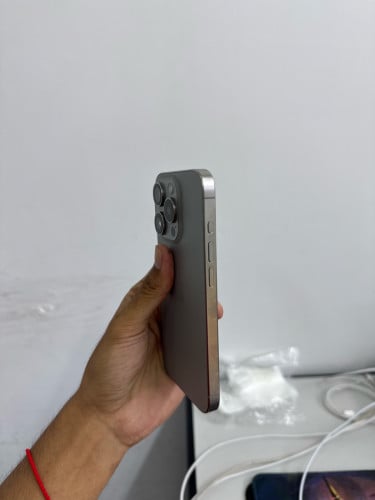 iPhone 15 pro 128G LL/A សំនុំសុីន