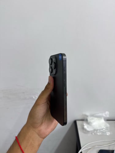 iPhone 15 pro 512G LL/A សំនុំសុីន