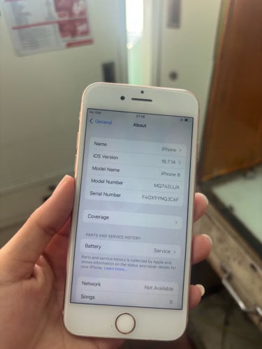 iPhone 8g ប្រភេទ អេក្រសុីន