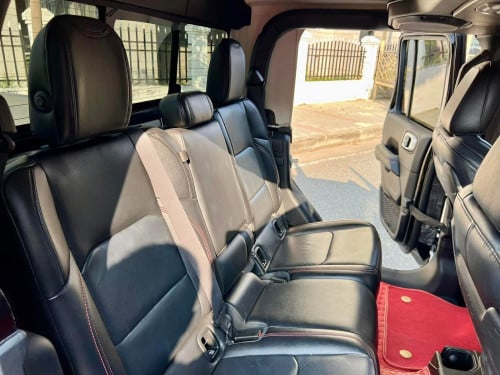 Jeep 2020 rubicon gladiator ក្រដាស់ពន្ធ