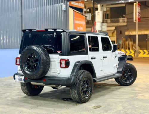 Jeep Rubicon Full 2021 2មុឺនKm ជាង ពណ៌ស