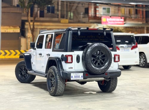 Jeep Rubicon Full 2021 2មុឺនKm ជាង ពណ៌ស