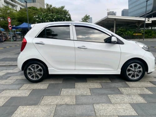 Kia morning ឆ្នាំ2012 f sport បើកដំបូល
