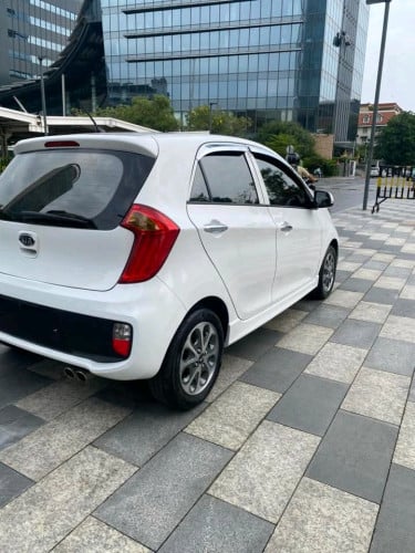 Kia morning ឆ្នាំ2012 f sport បើកដំបូល