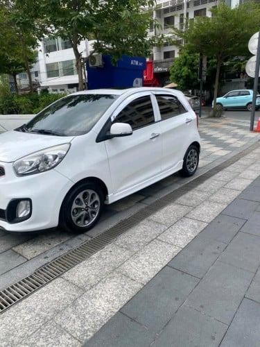 Kia morning ឆ្នាំ2012 f sport បើកដំបូល