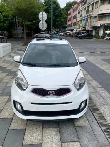Kia morning ឆ្នាំ2012 f sport បើកដំបូល
