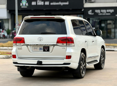 LAND CRUISER 2014 Full Option UP 2021