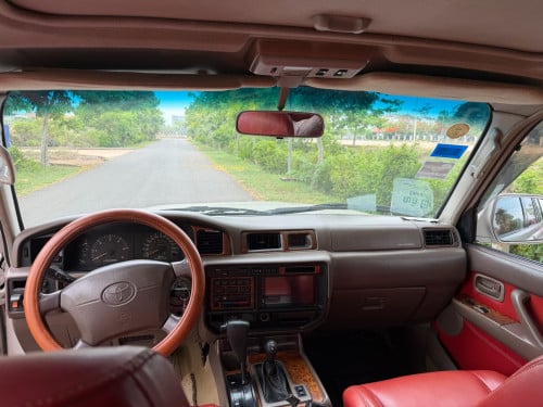 Landcriser ឆ្នាំ1996-LPG