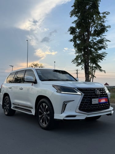 Lexus LX450D Year 2018 Diesel ឡានស្អាត