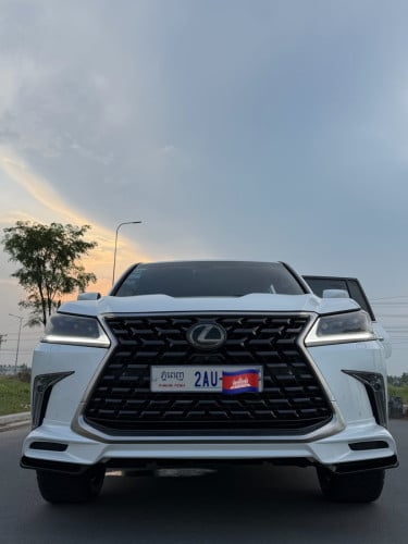 Lexus LX450D Year 2018 Diesel ឡានស្អាត