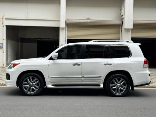Lx 570 2012 ឡើង2015គ្រឿងហ្សីន😍