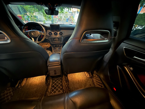 Mercedes CLA 45 AMG ឡានស្អាត