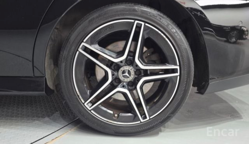 Mercedes CLA250 4Matic 2023