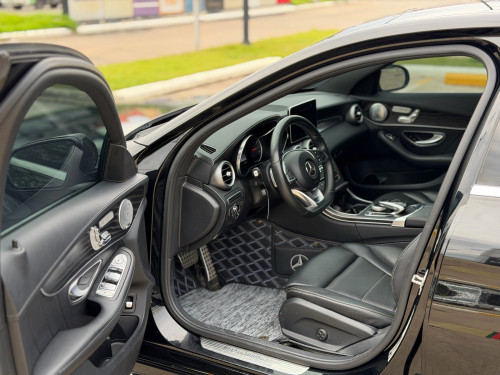 MERCEDESBENZC300_2015AMG_LINE