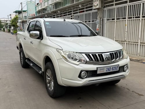Mitsubishi Triton 2016 full ម៉ាស៊ីន​ ម៉ាស៊ូត​ អូតូ​កាប់​ពីតាស់