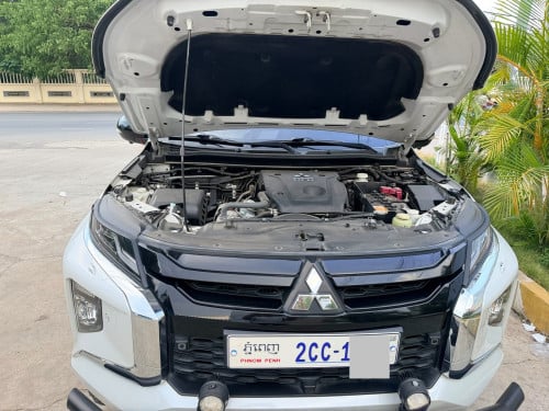 Mitsubishi triton 2023 full option ឡានថ្មីក្រុមហ៊ុន