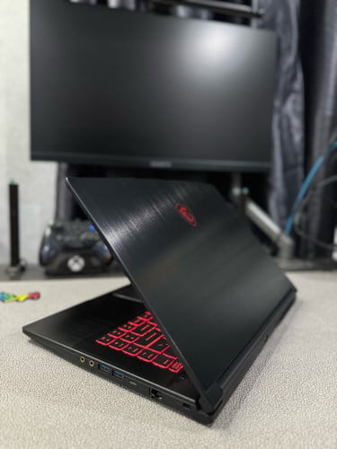 MSI THIN GF63 ស្អាត + សំណុំ + តម្លៃធូរ