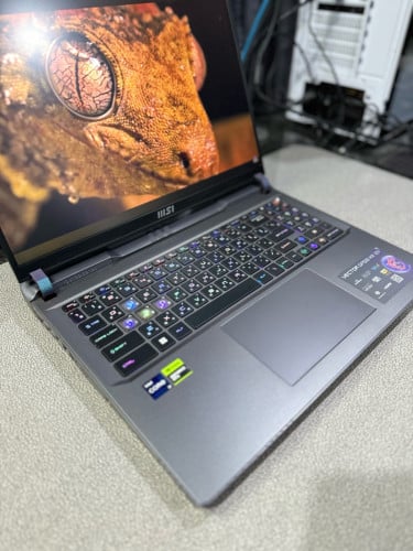 MSI VECTOR 16 ម៉ាសុីនខ្លាំង 💻