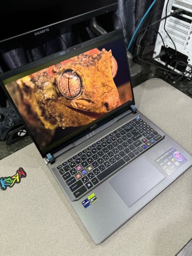MSI VECTOR 16 ម៉ាសុីនខ្លាំង 💻