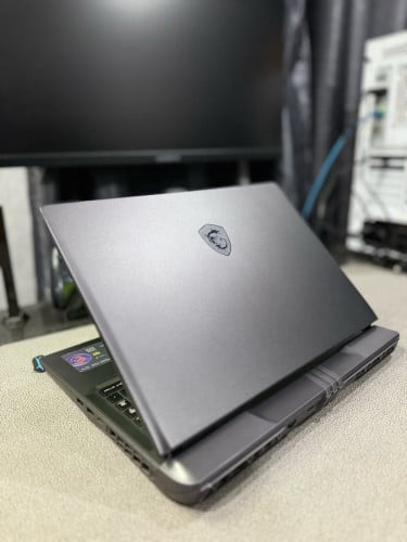 MSI VECTOR 16 ម៉ាសុីនខ្លាំង 💻