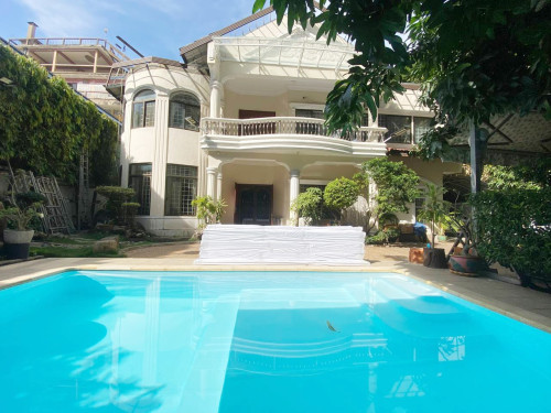 Pool Villa for Rent, 3 minutes from Royal Palace
