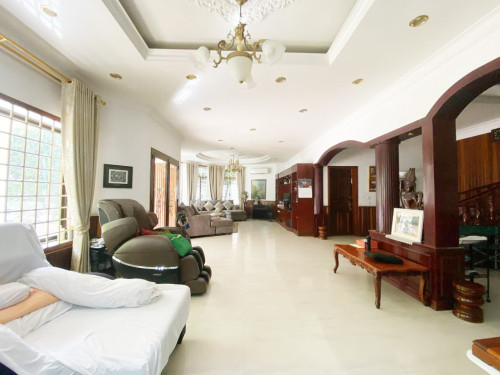 Pool Villa for Rent, 3 minutes from Royal Palace