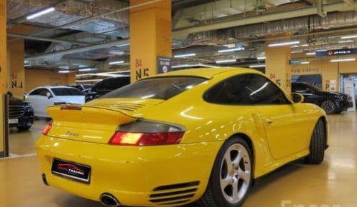 Porsche 911 Tobor 2001