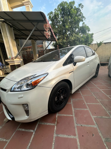 Prius 010 op3 ឡើង012 តំលៃ15,000$ចរចារ