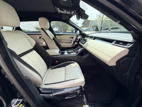 Rang Velar មានត្រឹម​ 19000$ ដកឡានជិះភ្លាម