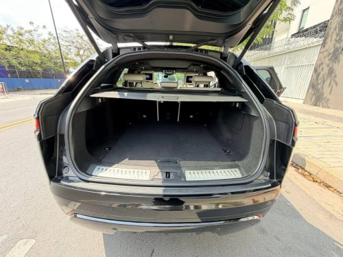 Rang Velar មានត្រឹម​ 19000$ ដកឡានជិះភ្លាម