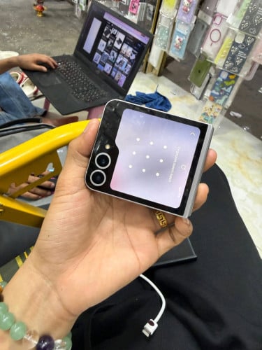 Samsung Flip 6 512g ស្អាត98% ក្រុមហ៊ុន ស៊ីម១