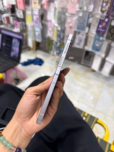 Samsung Flip 6 512g ស្អាត98% ក្រុមហ៊ុន ស៊ីម១