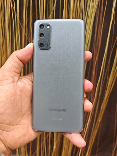 Samsung S20 5G 12g/128g(វៃដូរបាន)👉$135